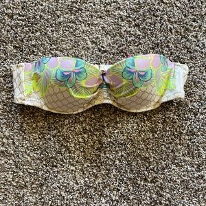 Victoria’s Secret Bikini Top Size 36 A